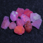 Preview: 11 Hackmanit Kristalle 10.60 Ct, fluoreszierend