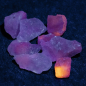 Preview: 8 Hackmanit Kristalle 8.29 Ct, fluoreszierend