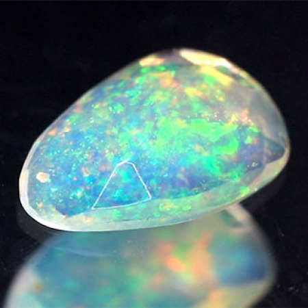 Opal im Rosenschliff mit 0.55 Ct