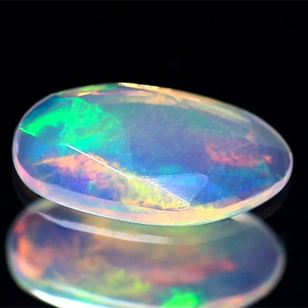 Opal im Rosenschliff mit 0.80 Ct