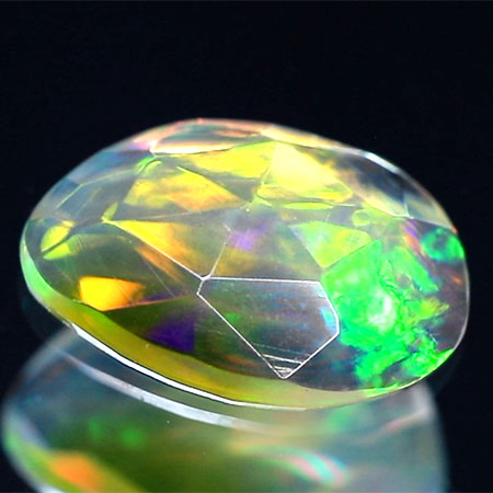 Opal im Rosenschliff mit 0.86 Ct