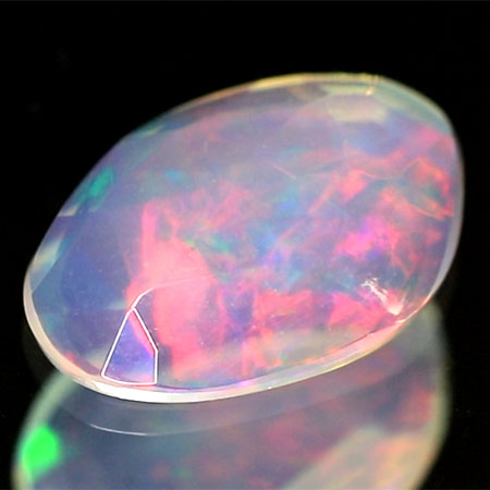 Opal im Rosenschliff mit 0.90 Ct