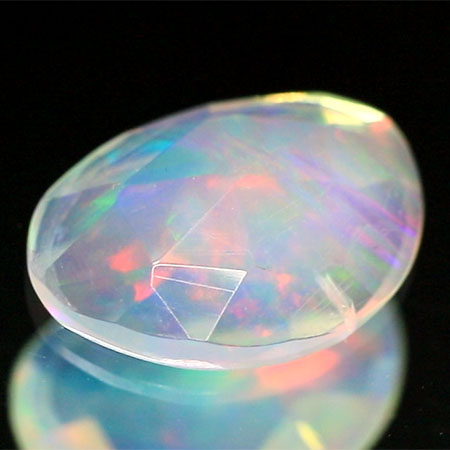 Opal im Rosenschliff mit 1.05 Ct