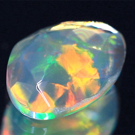 Opal im Rosenschliff mit 1.13 Ct