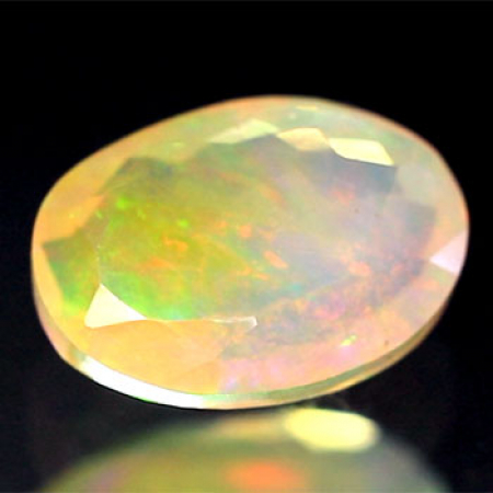 Facettierter Welo-Opal mit 1.29 Ct