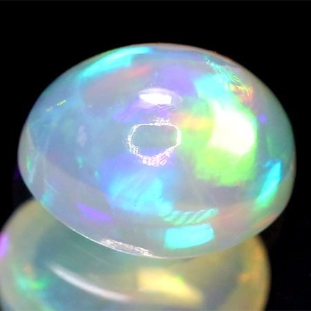 Opal mit 1.77 Ct, AA Grade