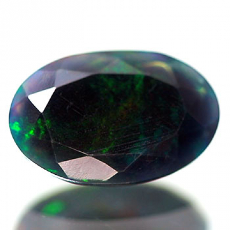 Schwarzer Opal mit 1.85 Ct - facettiert