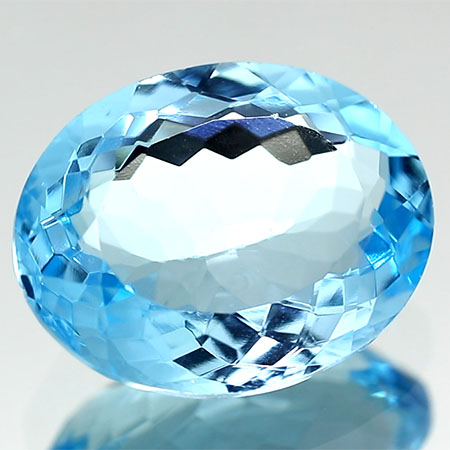 Topas in Swiss Blue mit 11.63 Ct