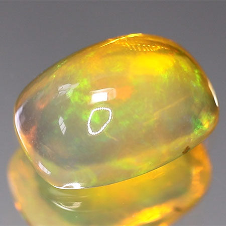Opal mit 2.67 Ct