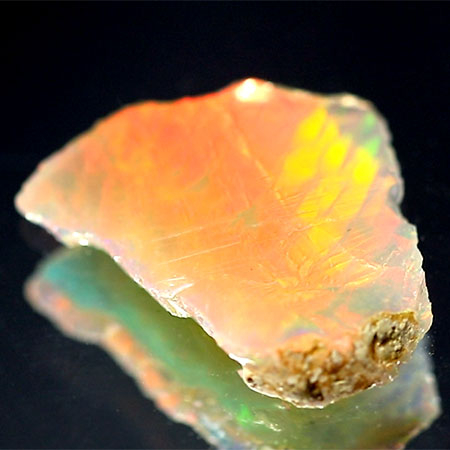 Opalkristall mit 2.68 Ct, AAA Grade