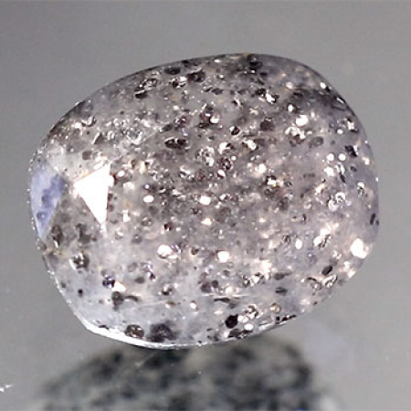 Schwarzer Aventurin Quarz mit 4.25 Ct