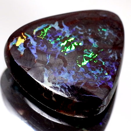 Boulder Opal mit 4.41 Ct