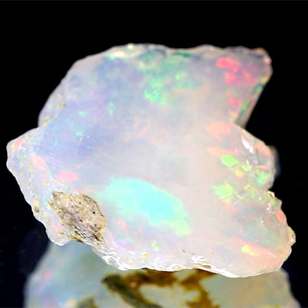 Opalkristall mit 5.85 Ct, AAA Grade