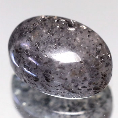 Schwarzer Aventurin Quarz mit 7.74 Ct