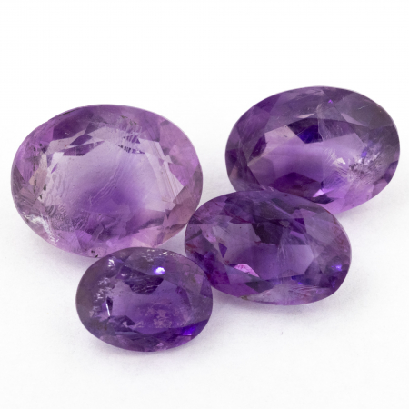 4 Amethyste mit 23.31 Ct