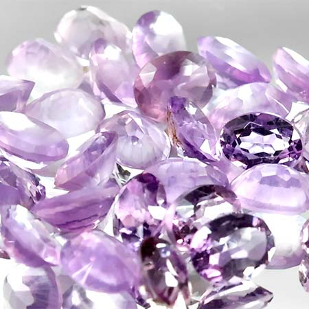 32.01 Ct Amethyste, teilgeschliffen