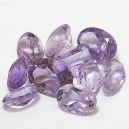 8 Amethyste mit 7.96 Ct