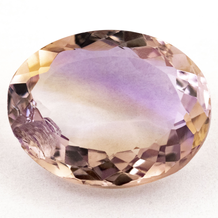 Ametrin mit 7.55 Ct, beschädigt