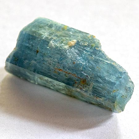Santa-Maria farbener Aquamarin Kristall mit 14.45 Ct