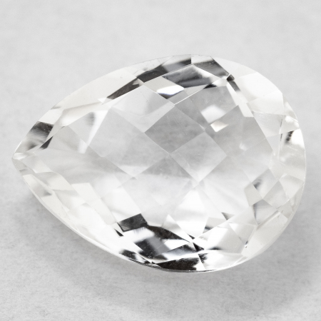 Bergkristall mit 7.95 Ct, Checkerboard-Schliff