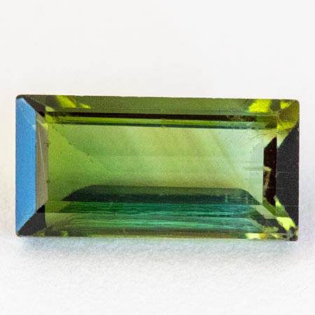 Bicolor Turmalin mit 0.82 Ct