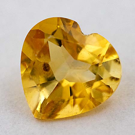 Citrin-Herz mit 2.23 Ct