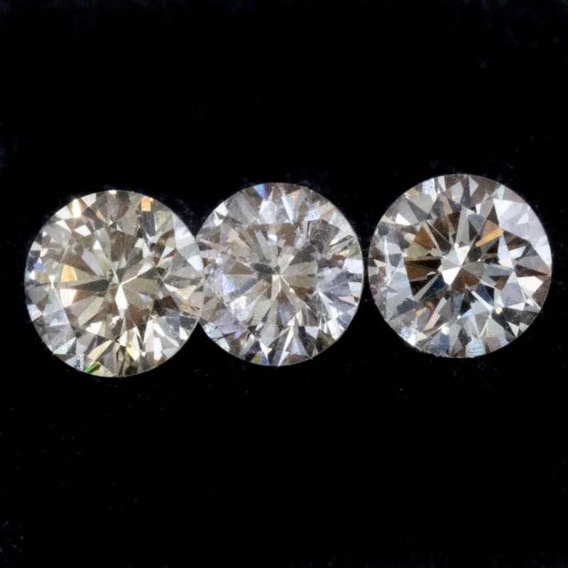 3 fluoreszierende Brillanten 0.12 Ct, VVS-IF, EX/EX/EX