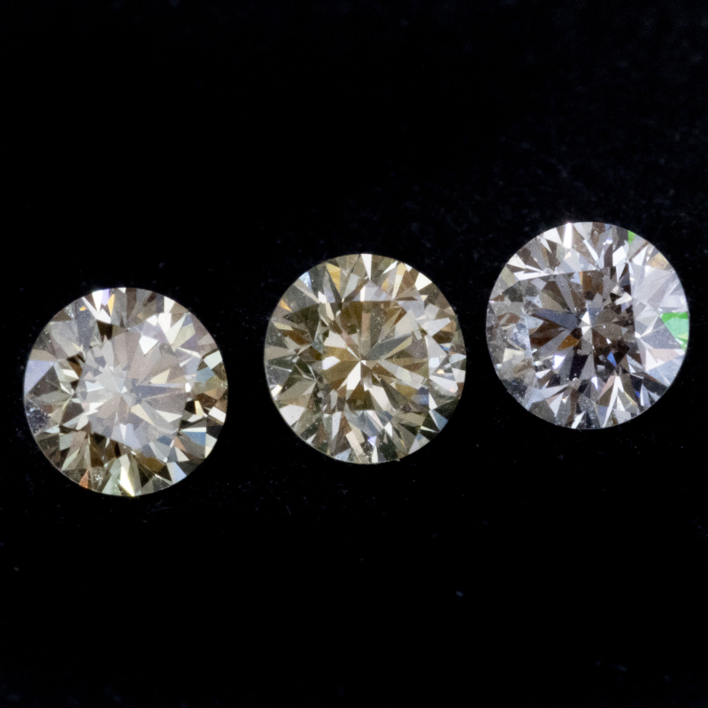 3 fluoreszierende Brillanten 0.30 Ct, VVS-IF, EX/EX/EX