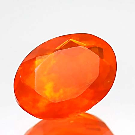 Afrikanischer Welo Feueropal mit 1.39 Ct