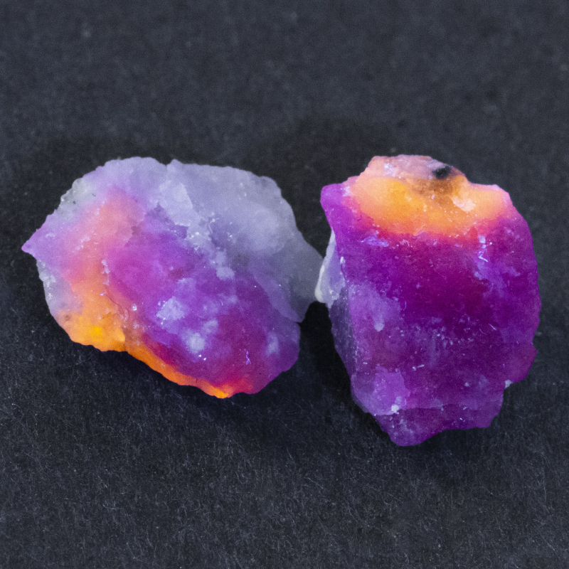 2 Hackmanit Kristalle 4.60 Ct, Premium Fluoreszenz