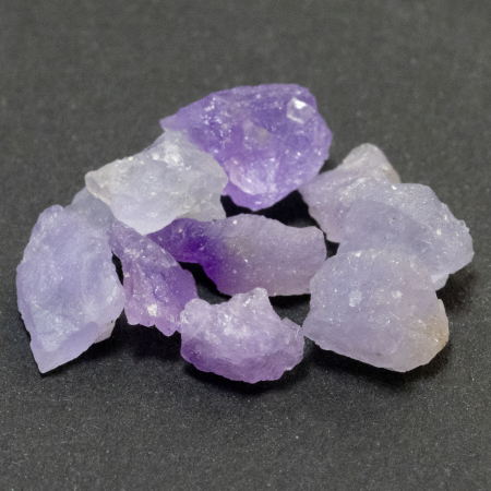 9 Hackmanit Kristalle 5.22 Ct, fluoreszierend