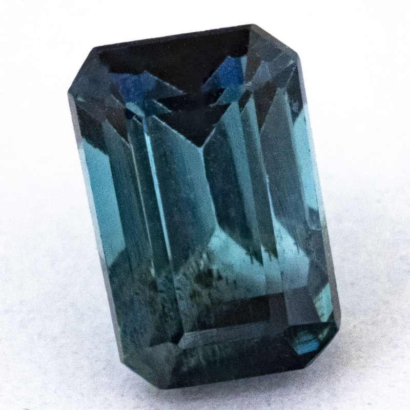 Indigolith mit 0.72 Ct