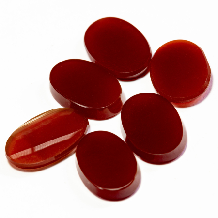 6 Karneole mit insgesamt 17.53 Ct