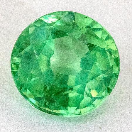 Grüner Kyanit 5 mm, ca. 0.60 Ct, unbehandelt