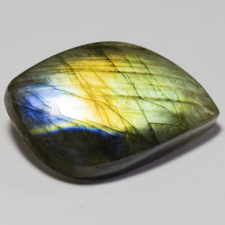 Labradorit mit 53.10 Ct