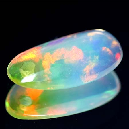 Welo Opal mit 0.93 Ct, AAA Qualität, gebohrt