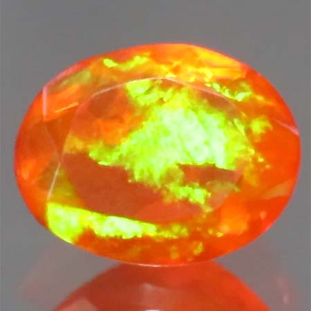 Afrikanischer Welo Feueropal mit 1.10 Ct