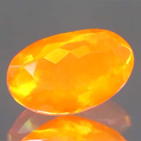 Afrikanischer Welo Feueropal mit 1.18 Ct