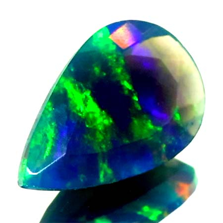 Schwarzer Opal mit 1.26 Ct - facettiert, AAA Qualität