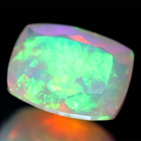 Facettierter Welo-Opal 1.30 Ct, AAA-Qualtität