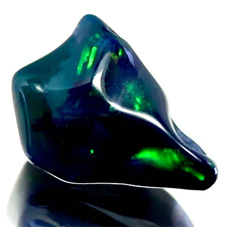 Schwarzer Opal-Kristall 1.37 Ct, poliert