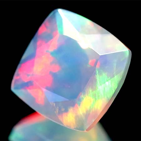 Facettierter Welo-Opal 1.43 Ct, AAA-Qualtität