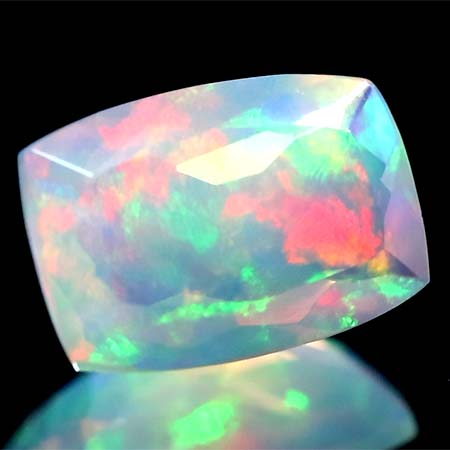 Facettierter Welo-Opal 1.74 Ct, AAA-Qualtität