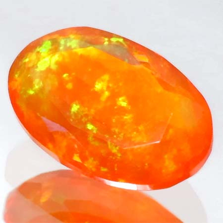 Afrikanischer Welo Feueropal mit 1.76 Ct