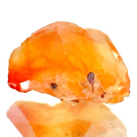 Mexikanischer Feueropal Kristall mit 2.41 Ct