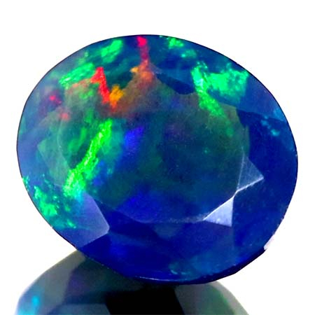 Schwarzer Opal mit 2.90 Ct - facettiert, AAA Qualität