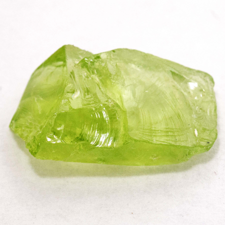 Peridot Kristall mit 6.53 Ct