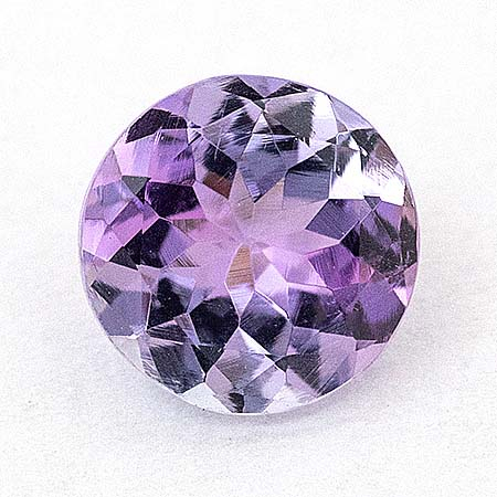 Pinkvioletter Tansanit mit 0.76 Ct