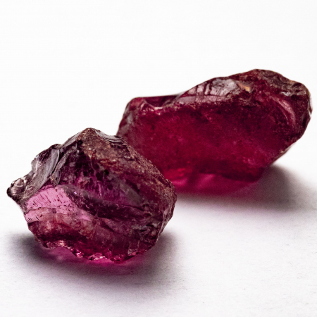 Rhodolit Kristalle mit 10.03 Ct