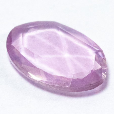 Saphir im Rosenschliff mit 0.21 Ct